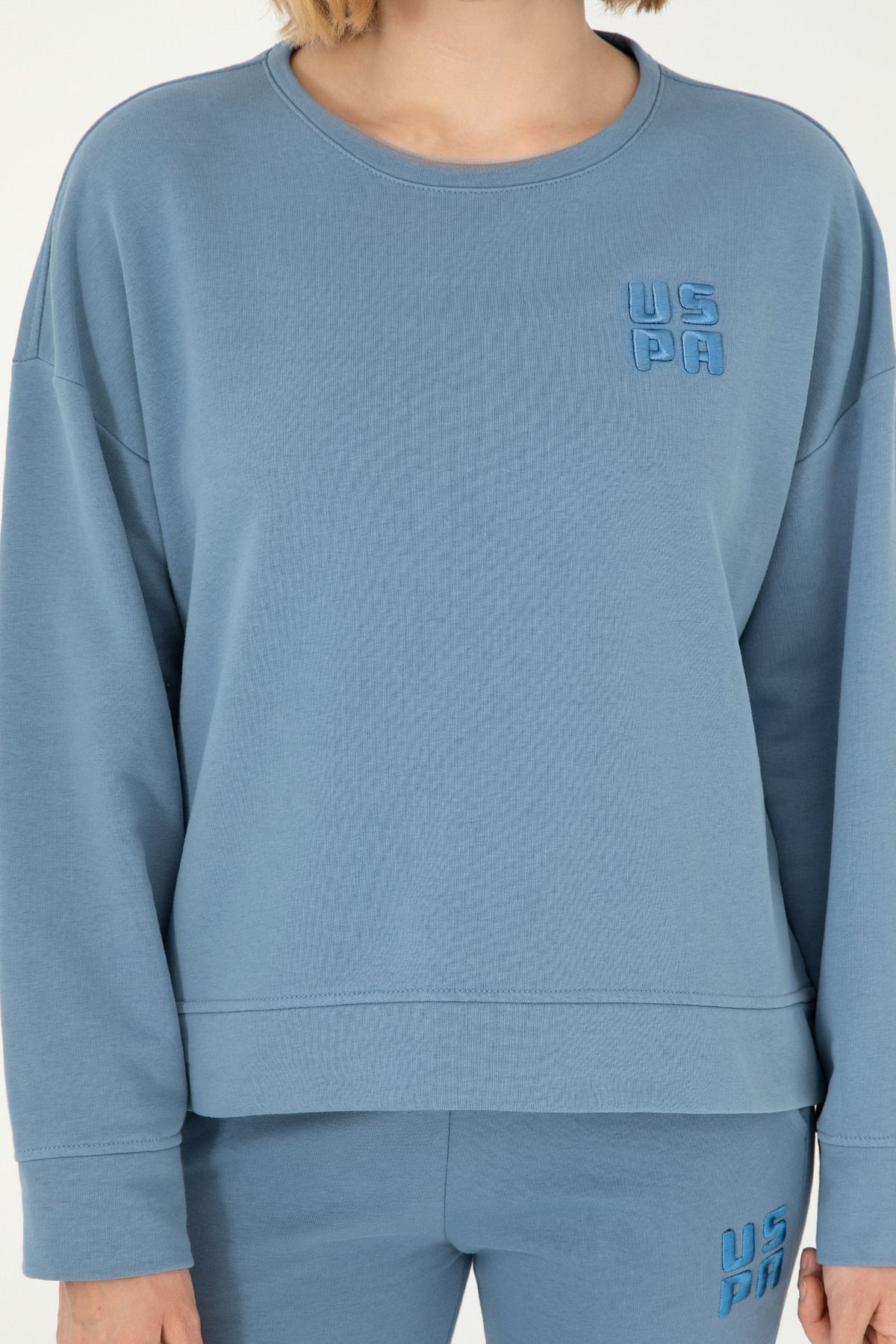 Kadın Koyu Mavi Basic Bisiklet Yaka Sweatshirt 50296919-vr032