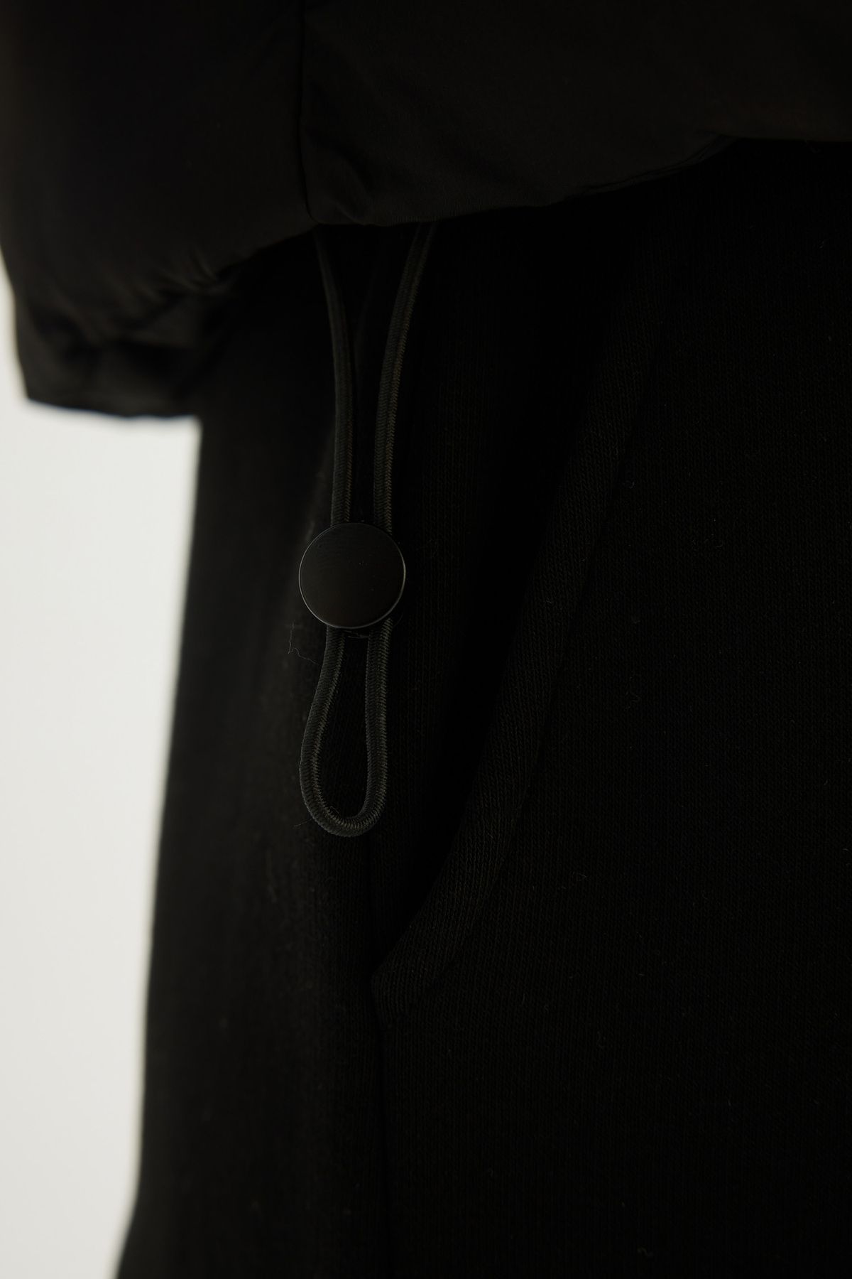 Su Geçirmez Relax Fit Kapüşonlu Dokuma Mont Su Geçirmez Relax Fit Kapüşonlu Dokuma Mont