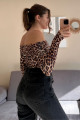 Leopar Madonna Yaka Parmak Geçirmeli Bluz