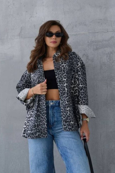 Lavida Leopar Desen Kırışmaya Daynıklı Pamuklu Metal Düğmeli Oversize Kadın Gömlek Ceket Lavida Leopar Desen Kırışmaya Daynıklı Pamuklu Metal Düğmeli Oversize Kadın Gömlek Ceket
