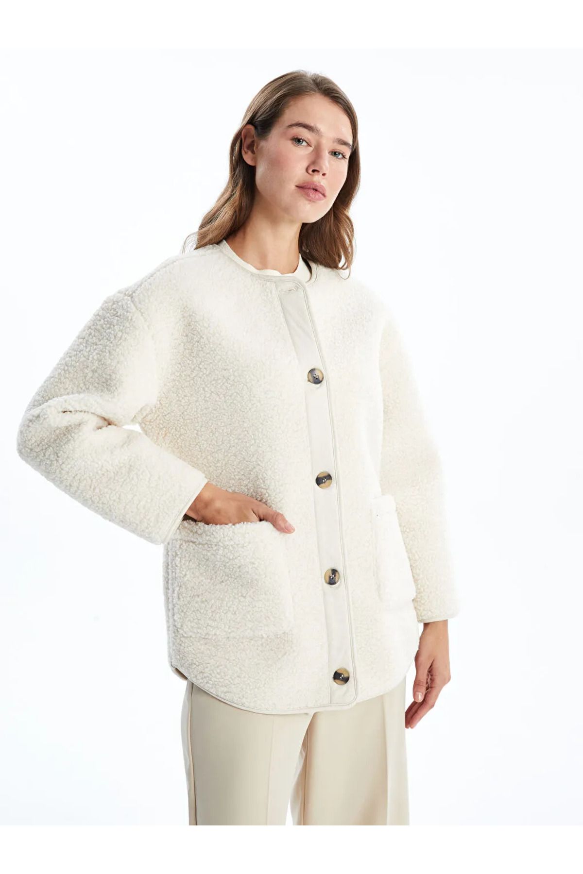 LCW Modest Bej Bisiklet Yaka Düz Oversize Kadın Teddy Mont LCW Modest Bej Bisiklet Yaka Düz Oversize Kadın Teddy Mont