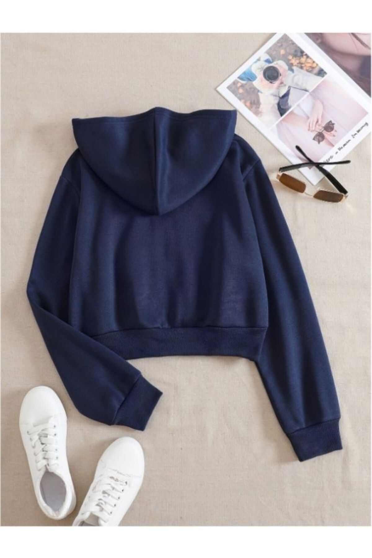 Kadın Oversize Fermuarlı Kapüşonlu Crop Sweat Hırka Kadın Oversize Fermuarlı Kapüşonlu Crop Sweat Hırka