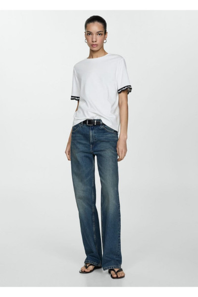 Kolları Kroşe Detaylı Tişört Kolları Kroşe Detaylı Tişört