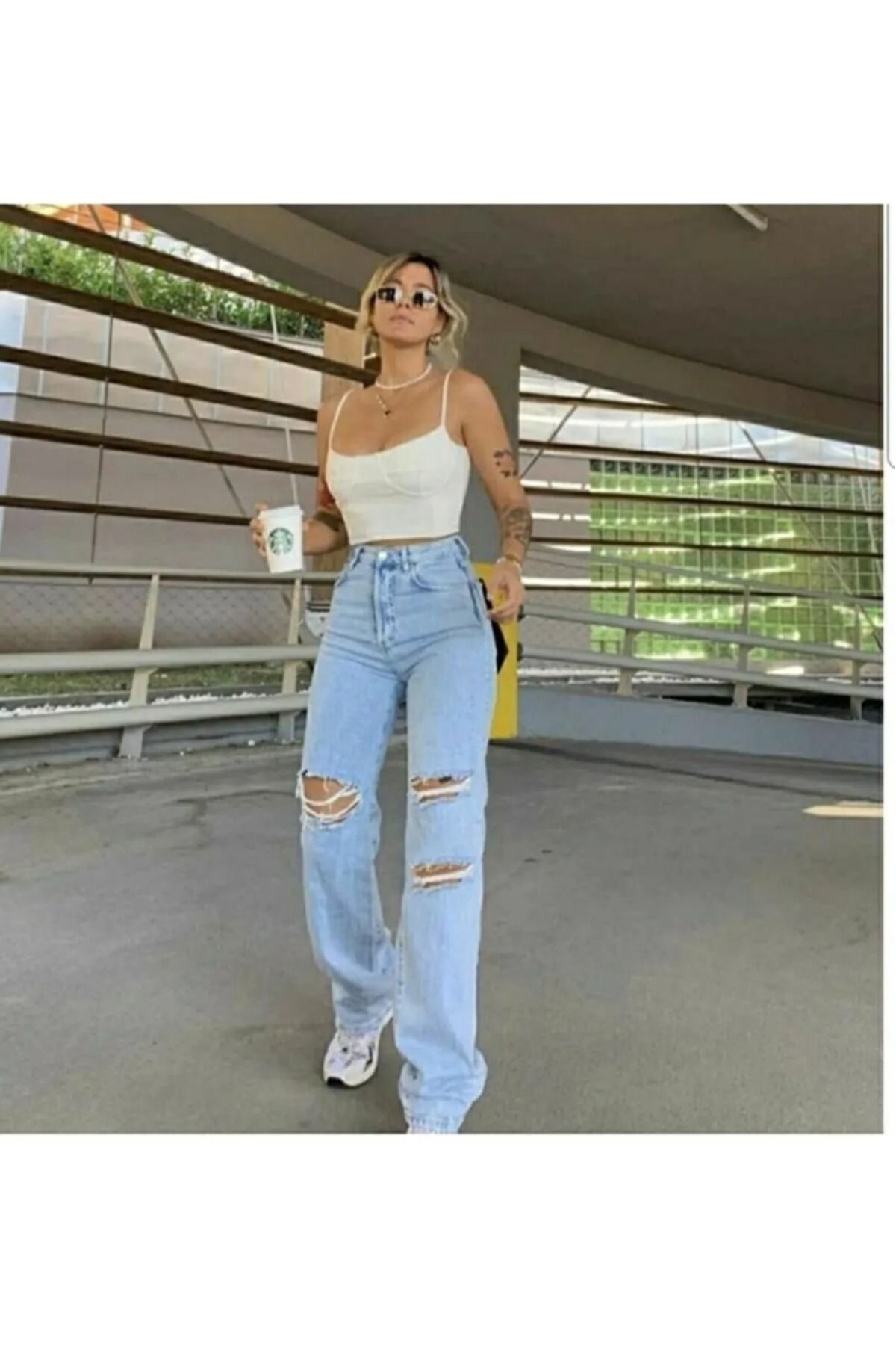 Lusia 90's Yırtık Detay Mavi Kar Yıkama Extra Yüksek Bel Palazzo Salaş Jean Pantolon Lusia 90's Yırtık Detay Mavi Kar Yıkama Extra Yüksek Bel Palazzo Salaş Jean Pantolon