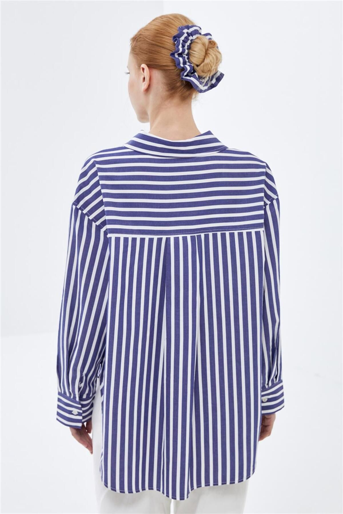 Lacivert-beyaz Çizgili Basic Oversize Gömlek Lacivert-beyaz Çizgili Basic Oversize Gömlek