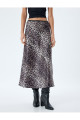 Saten Leopar Etek Midi Boy A Kesim Standart Bel Saten Leopar Etek Midi Boy A Kesim Standart Bel