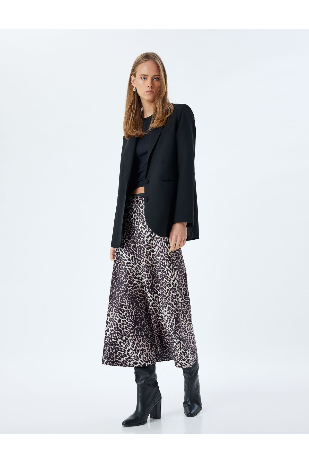 Saten Leopar Etek Midi Boy A Kesim Standart Bel Saten Leopar Etek Midi Boy A Kesim Standart Bel