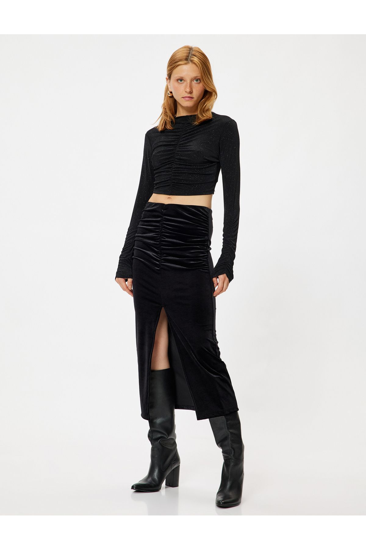 Önden Yırtmaç Detaylı Drapeli Slim Fit Midi Boy Kalem Kadife Etek Önden Yırtmaç Detaylı Drapeli Slim Fit Midi Boy Kalem Kadife Etek