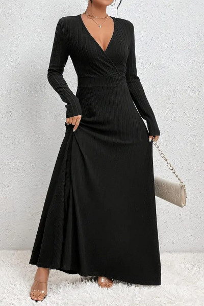 Kadın Siyah V Yaka Belden Kemerli Max  Elbise Kadın Siyah V Yaka Belden Kemerli Max  Elbise