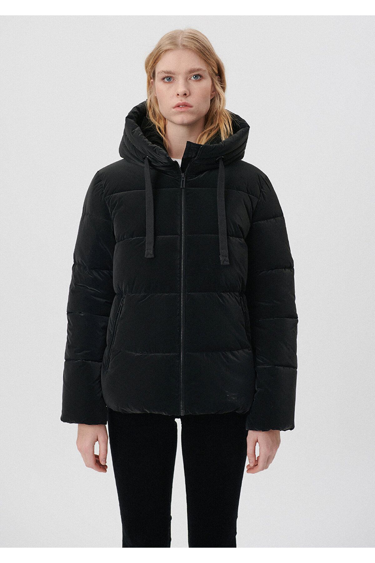 Kapüşonlu Siyah Şişme Mont 1110043-900 Kapüşonlu Siyah Şişme Mont 1110043-900