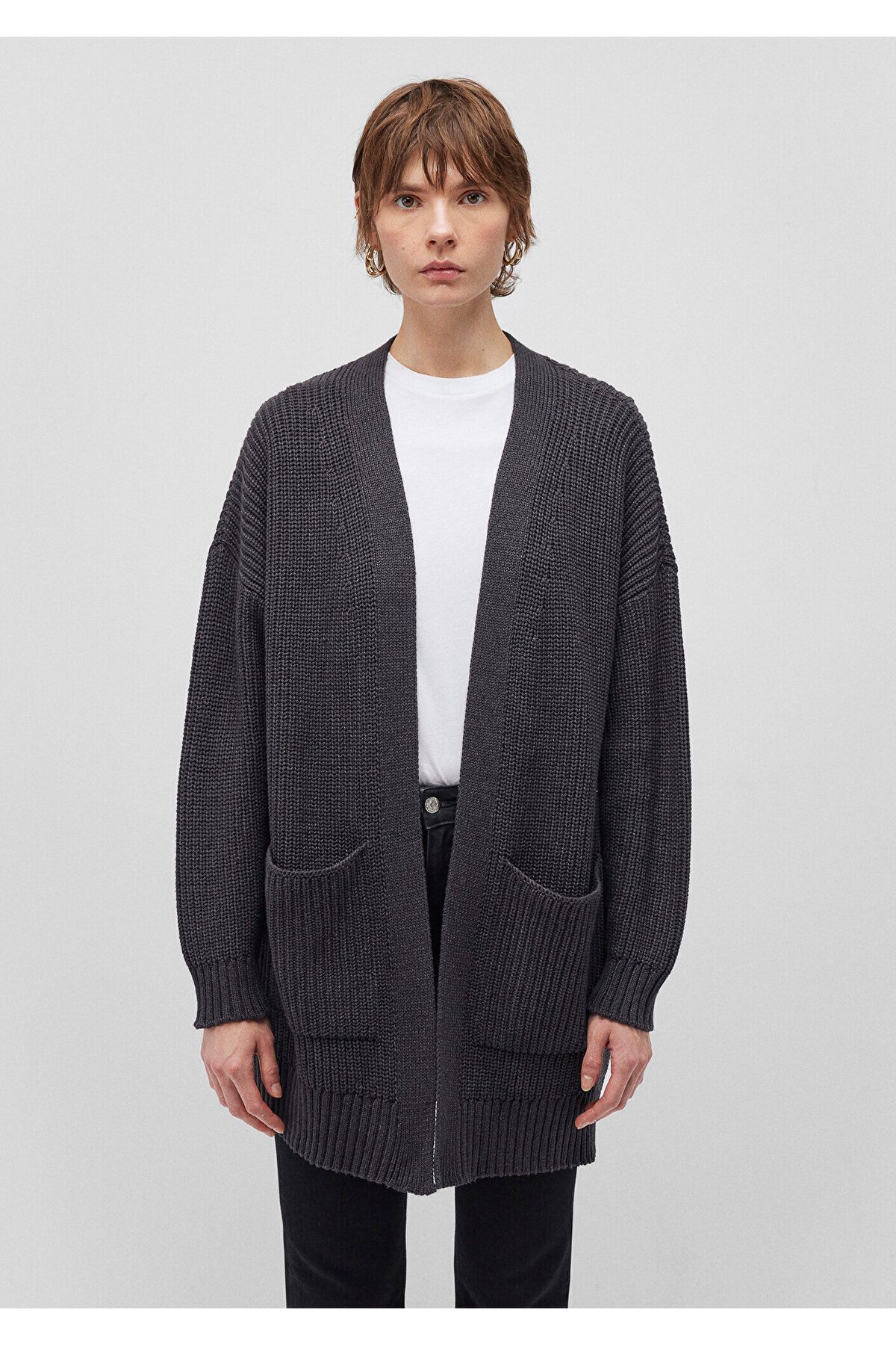 Uzun Gri Hırka Oversize / Geniş Kesim 1710118-80023 Uzun Gri Hırka Oversize / Geniş Kesim 1710118-80023