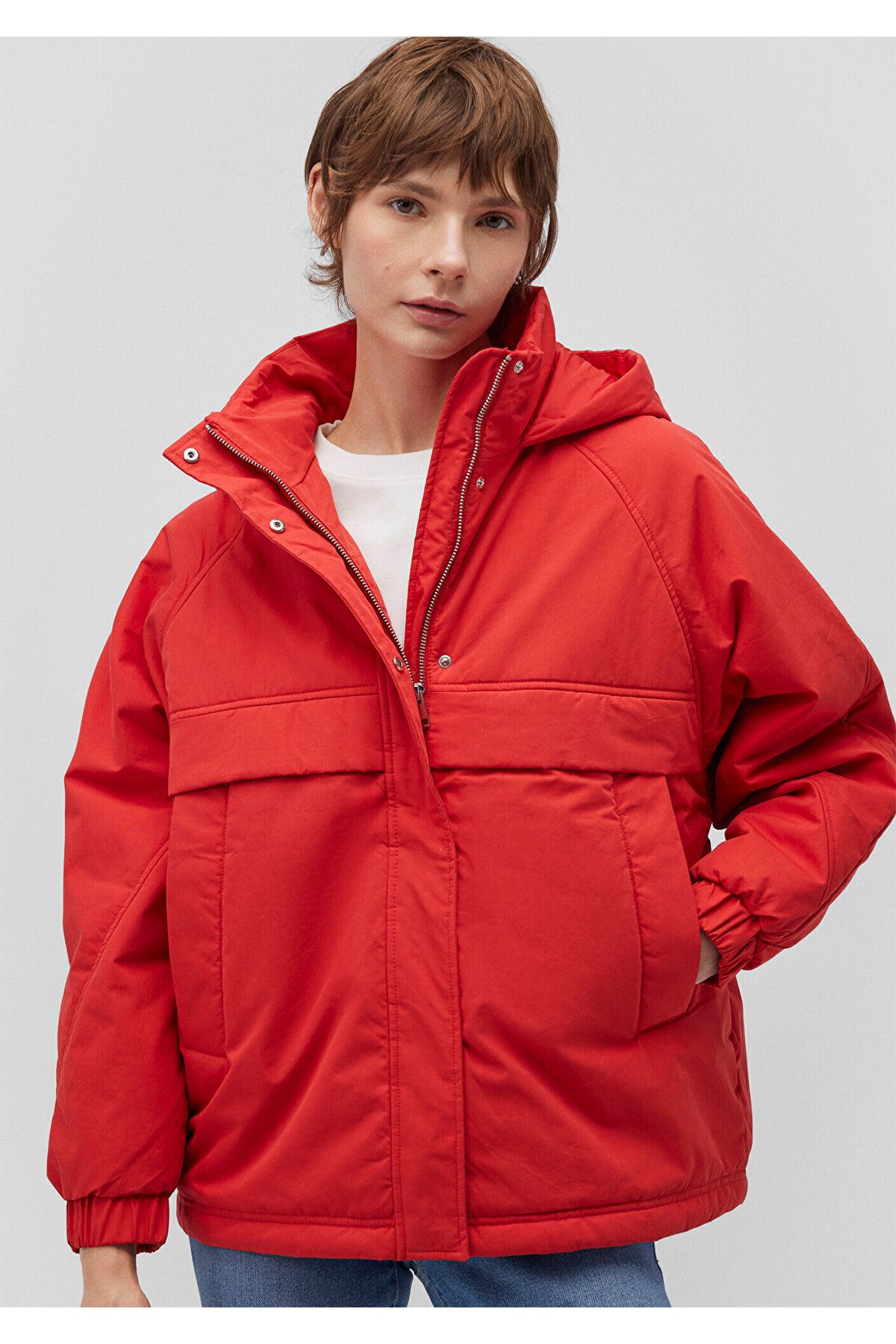 Kapüşonlu Kırmızı Ceket Oversize / Geniş Kesim 1110348-70461 Kapüşonlu Kırmızı Ceket Oversize / Geniş Kesim 1110348-70461