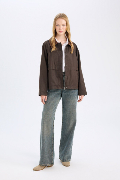 Regular Kalıp Polo Yaka Çıtçıt Kapamalı Cepli Mumlu Kadife Mevsimlik Ince Ceket Mont D5766ax24wn Regular Kalıp Polo Yaka Çıtçıt Kapamalı Cepli Mumlu Kadife Mevsimlik Ince Ceket Mont D5766ax24wn