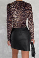 Leopar Desenli V Yaka Kadife Bluz Leopar Desenli V Yaka Kadife Bluz