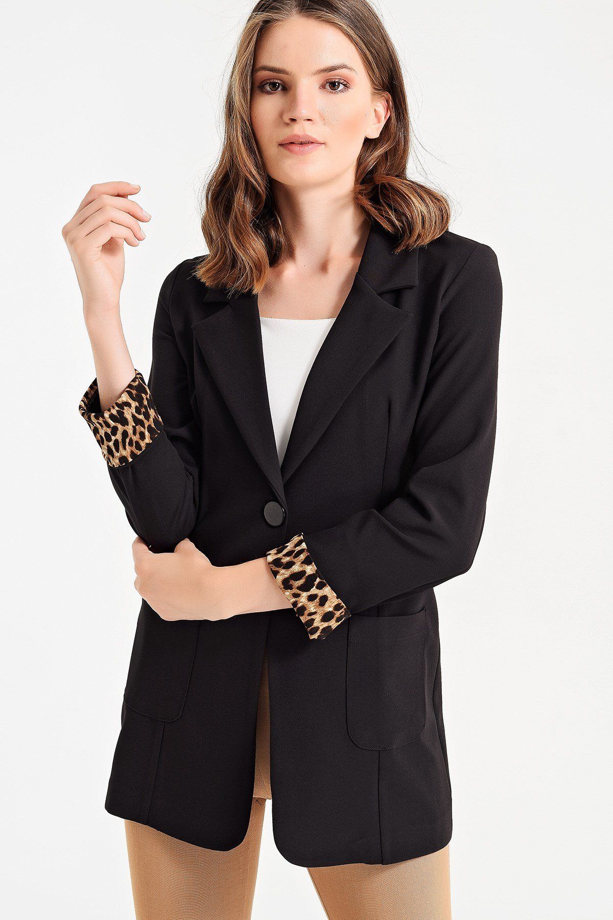 Yakalı Cepli Uzun Kol Kolu Isterse Katlanabilen Pamuklu Kumaş Blazer Ofis Ceket Yakalı Cepli Uzun Kol Kolu Isterse Katlanabilen Pamuklu Kumaş Blazer Ofis Ceket