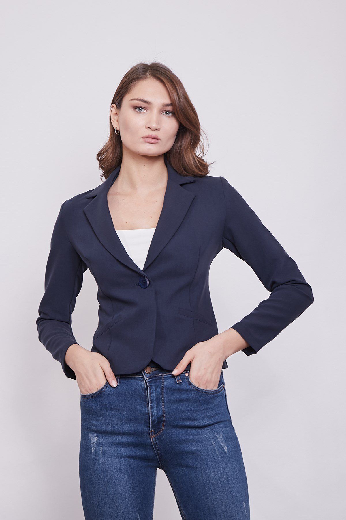 Yakalı Flato Cepli Uzun Kol Pamuklu Kumaş Kısa Blazer Ofis Ceket-lacivert Yakalı Flato Cepli Uzun Kol Pamuklu Kumaş Kısa Blazer Ofis Ceket-lacivert