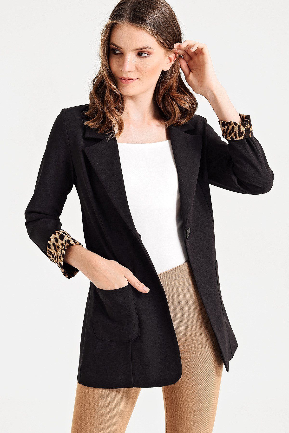 Yakalı Cepli Uzun Kol Kolu Isterse Katlanabilen Pamuklu Kumaş Blazer Ofis Ceket Yakalı Cepli Uzun Kol Kolu Isterse Katlanabilen Pamuklu Kumaş Blazer Ofis Ceket