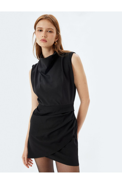 Kruvaze Mini Elbise Kolsuz Dik Yaka Drape Detaylı Kruvaze Mini Elbise Kolsuz Dik Yaka Drape Detaylı