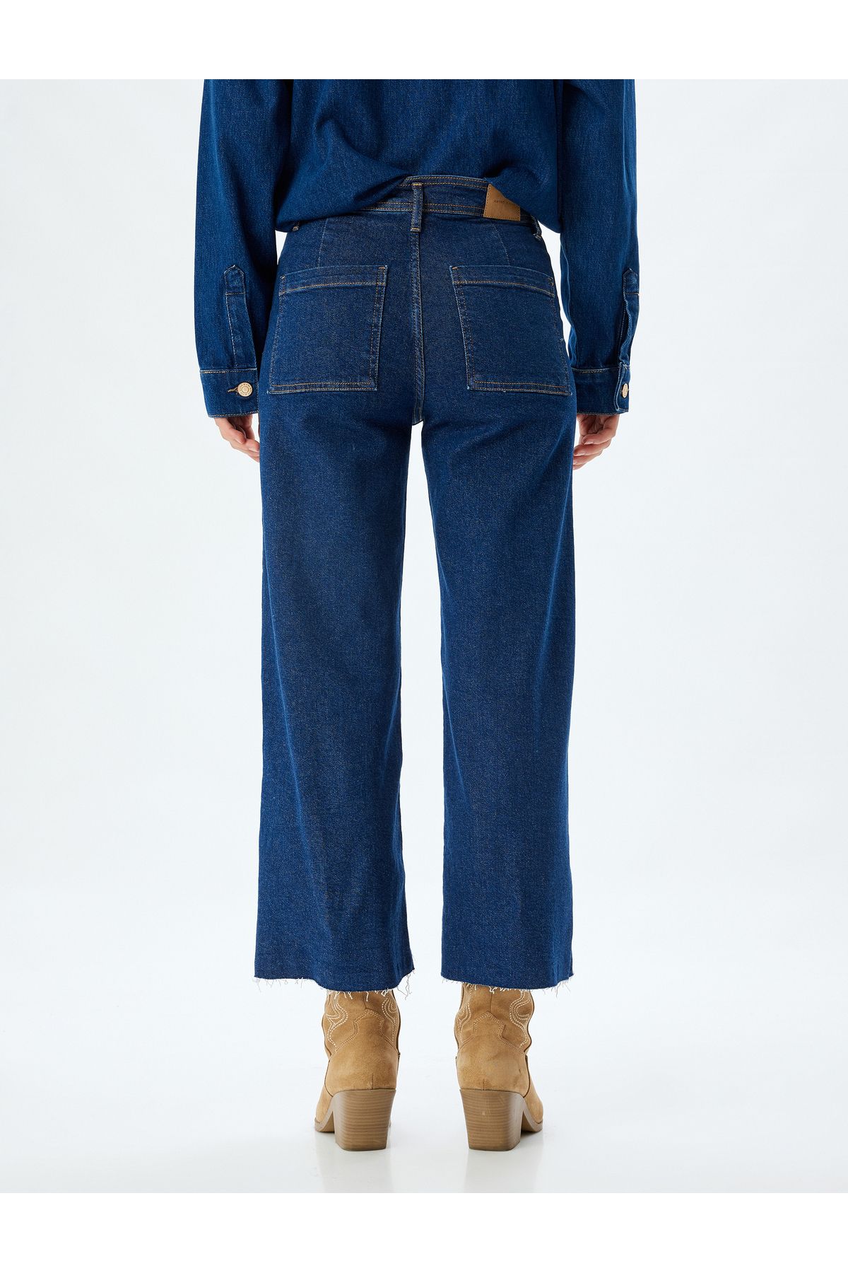 Kısa Paça Kot Pantolon Normal Bel Düğmeli Cepli - Culotte Jeans Kısa Paça Kot Pantolon Normal Bel Düğmeli Cepli - Culotte Jeans