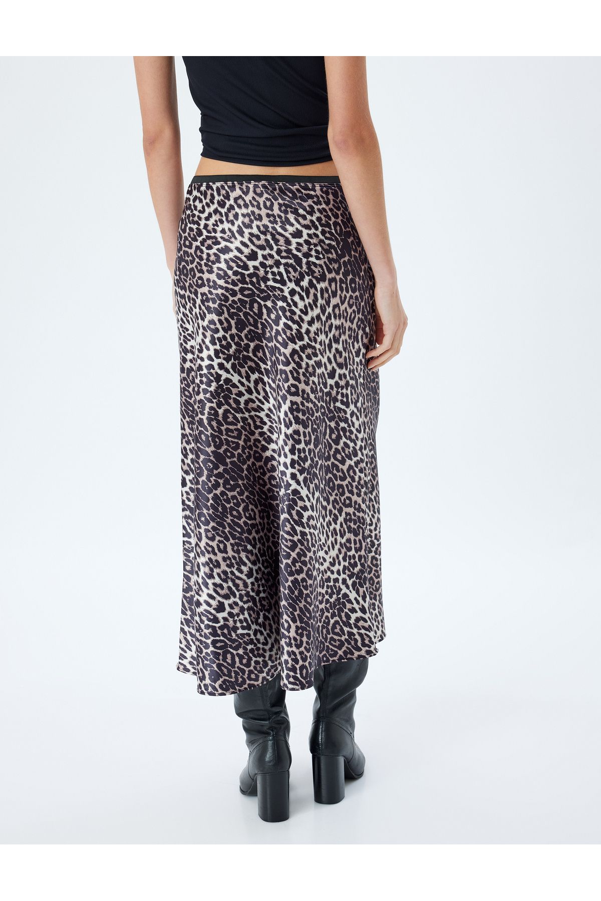Saten Leopar Etek Midi Boy A Kesim Standart Bel Saten Leopar Etek Midi Boy A Kesim Standart Bel