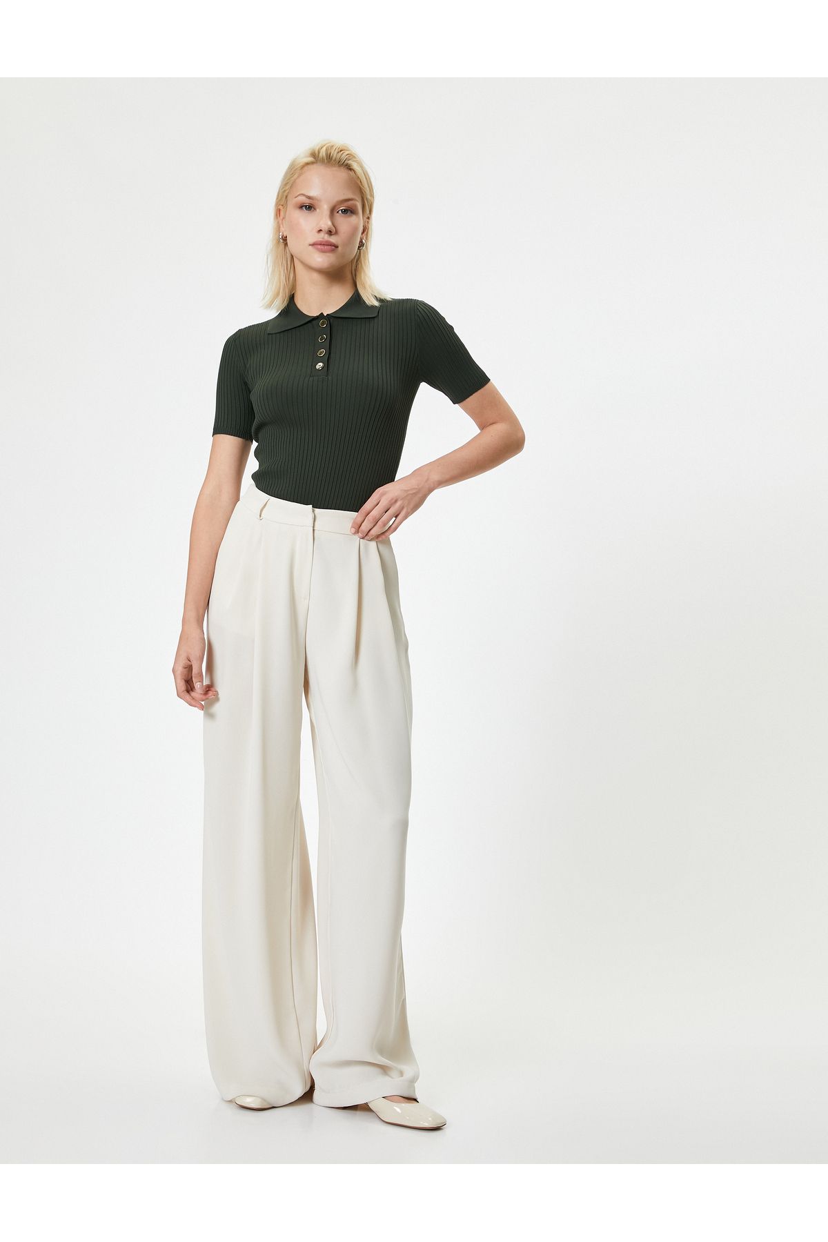 Polo Yaka Kazak Kısa Kollu Düğme Detaylı Kaşkorse Slim Fit Polo Yaka Kazak Kısa Kollu Düğme Detaylı Kaşkorse Slim Fit