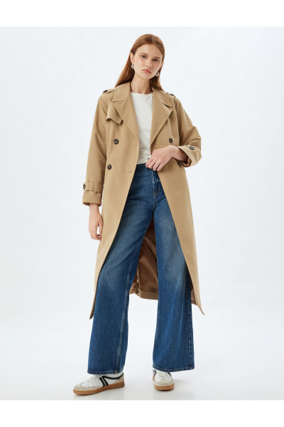 Kuşak Detaylı Kruvaze Düğmeli Trençkot Kuşak Detaylı Kruvaze Düğmeli Trençkot