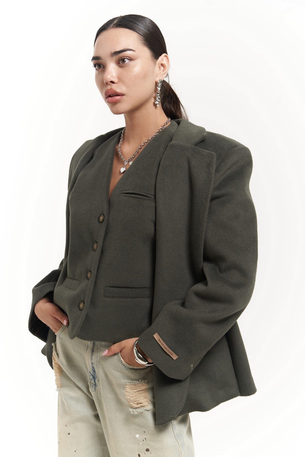 Mai Collection Armonia Yırtmaç Detaylı Petrol Mavisi Blazer Mai Collection Armonia Yırtmaç Detaylı Petrol Mavisi Blazer