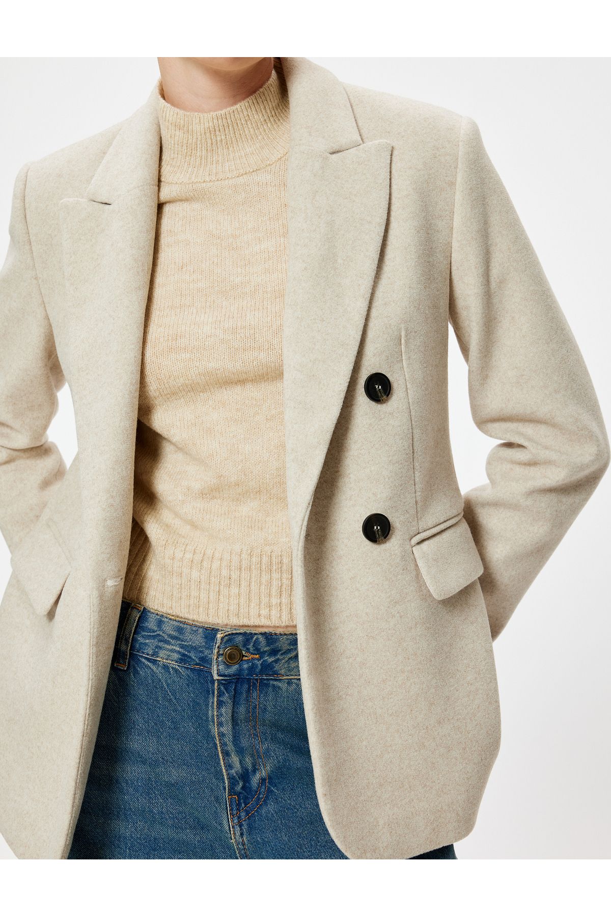 Kapaklı Cep Detaylı Uzun Kollu Kruvaze Kaşe Blazer Ceket Kapaklı Cep Detaylı Uzun Kollu Kruvaze Kaşe Blazer Ceket