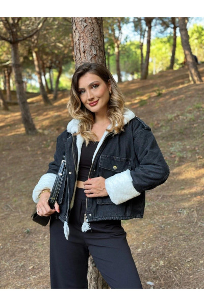 Yakası Kolları Ve Içi Yumuşak Peluş Kürklü Kot Ceket Yakası Kolları Ve Içi Yumuşak Peluş Kürklü Kot Ceket