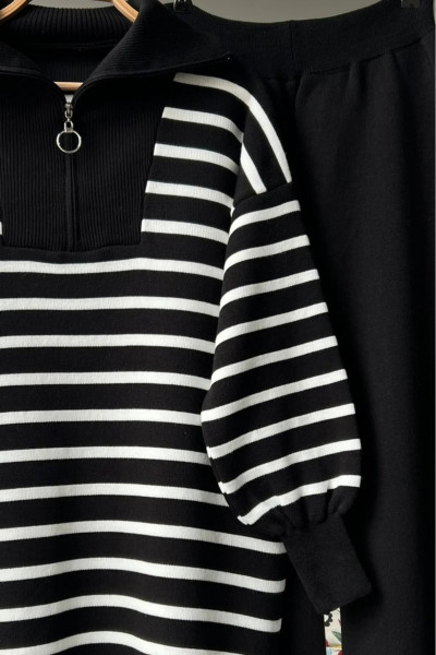 Yaka Fermuarlı Çizgili Triko Takım ( Standart Beden) Yaka Fermuarlı Çizgili Triko Takım ( Standart Beden)