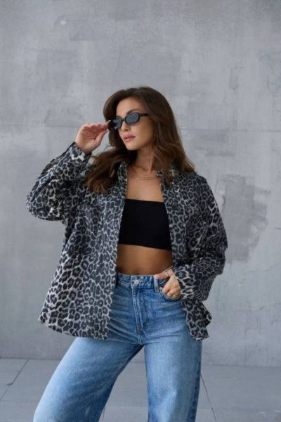 Lavida Leopar Desen Kırışmaya Daynıklı Pamuklu Metal Düğmeli Oversize Kadın Gömlek Ceket Lavida Leopar Desen Kırışmaya Daynıklı Pamuklu Metal Düğmeli Oversize Kadın Gömlek Ceket