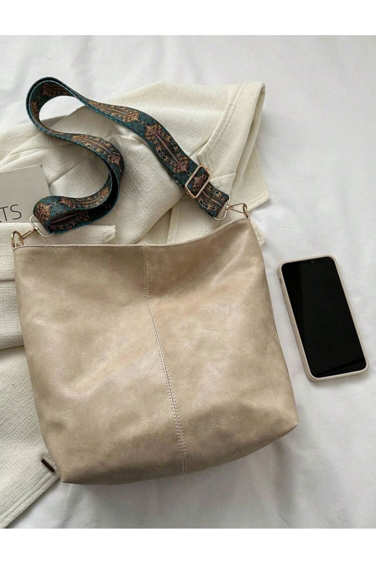 Kadınlar için Vintage Crossbody Büyük Kapasiteli Hobo Çanta Moda PU Omuz Çantası Kadınlar için Vintage Crossbody Büyük Kapasiteli Hobo Çanta Moda PU Omuz Çantası