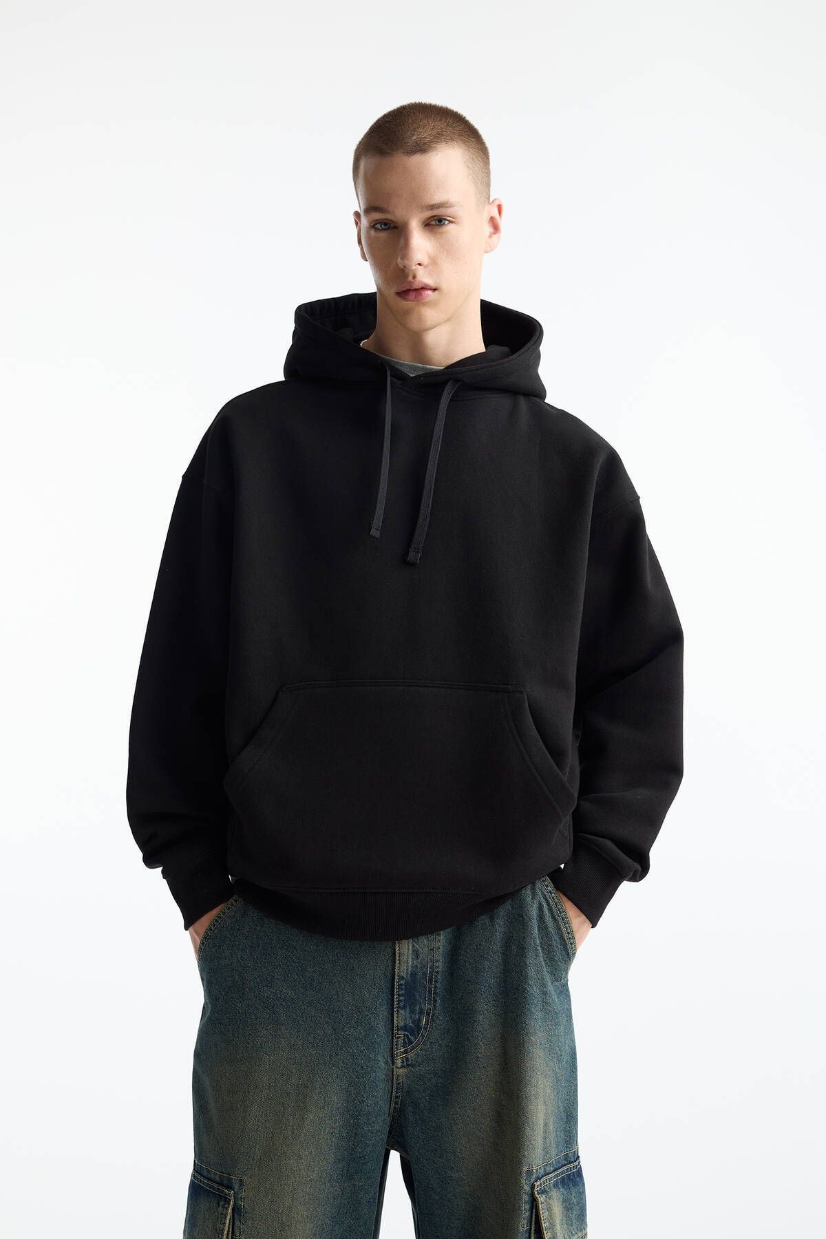 Kapüşonlu basic sweatshirt