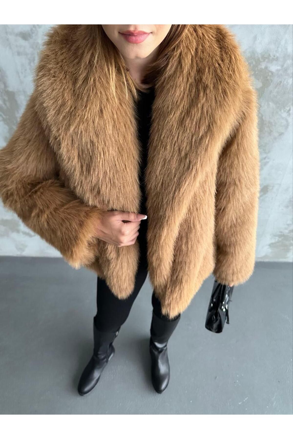 MÜKEMMEL KALİTEDE, ASTARLI, KISA BOY PELUŞ SUNİ KÜRK MÜKEMMEL KALİTEDE, ASTARLI, KISA BOY PELUŞ SUNİ KÜRK