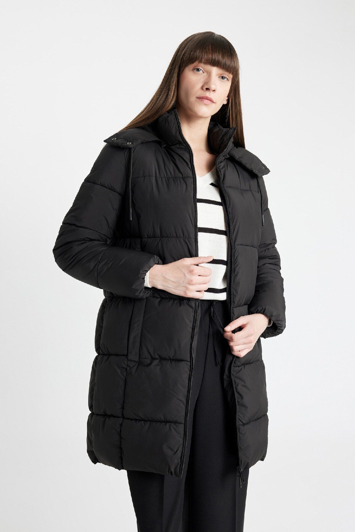 Su Itici Regular Kalıp Çıkarılabilir Kapüşonlu Puffer Şişme Uzun Mont Parka A1315ax24wn Su Itici Regular Kalıp Çıkarılabilir Kapüşonlu Puffer Şişme Uzun Mont Parka A1315ax24wn