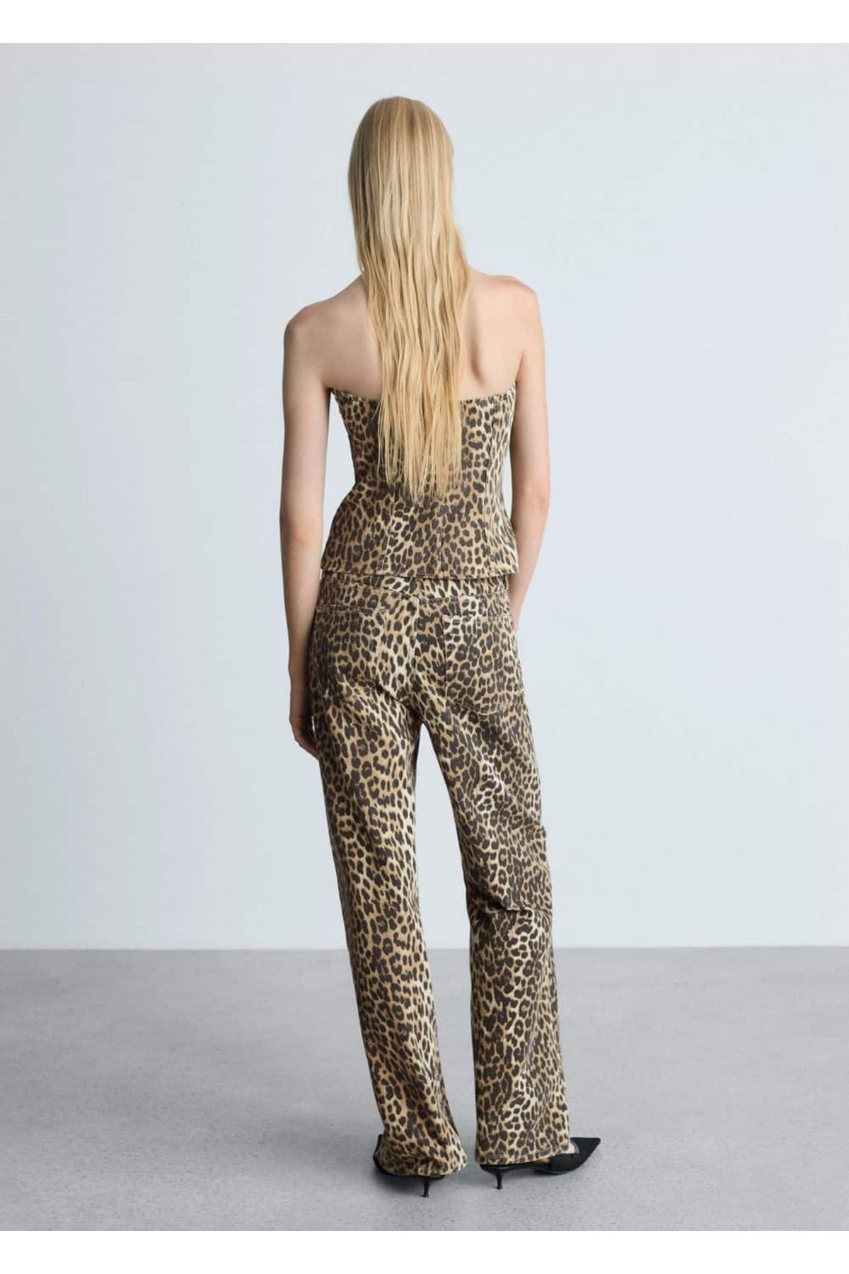 Leopar Desenli Yüksek Bel Düz Kesim Jean Pantolon Leopar Desenli Yüksek Bel Düz Kesim Jean Pantolon