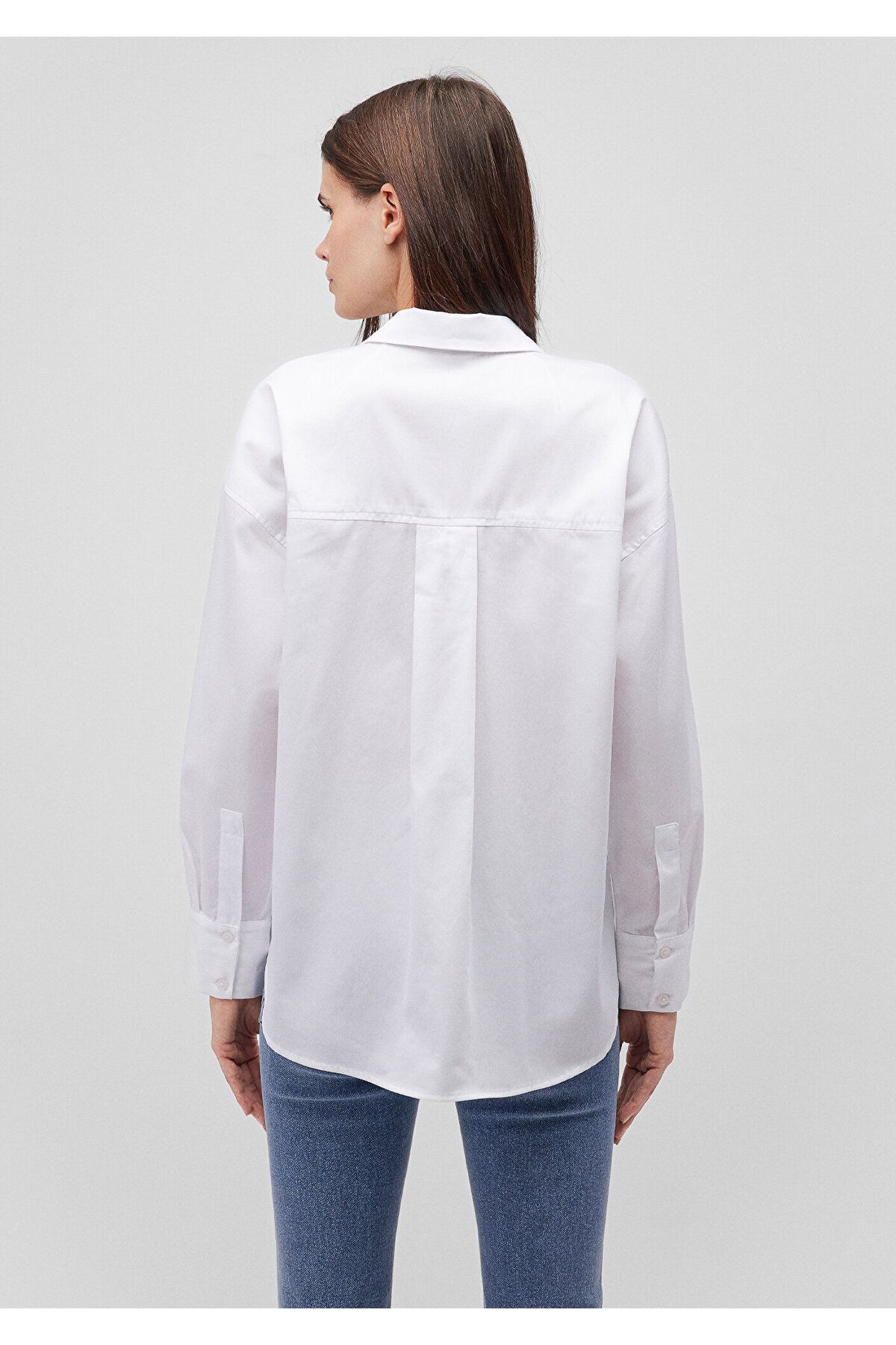 Pamuklu Beyaz Poplin Gömlek Loose Fit / Bol Rahat Kesim 1210885-620 Pamuklu Beyaz Poplin Gömlek Loose Fit / Bol Rahat Kesim 1210885-620