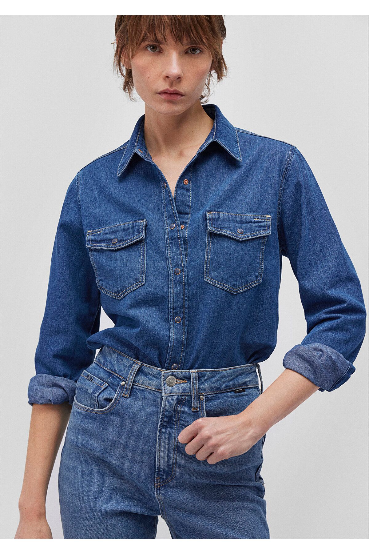 Levin Classic Denim Koyu Mavi Jean Gömlek Fitted / Vücuda Oturan Kesim 1210477-87814 Levin Classic Denim Koyu Mavi Jean Gömlek Fitted / Vücuda Oturan Kesim 1210477-87814