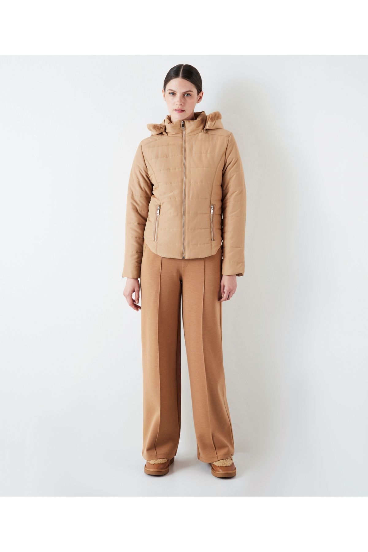 Suni kürklü kapitone mont Suni kürklü kapitone mont