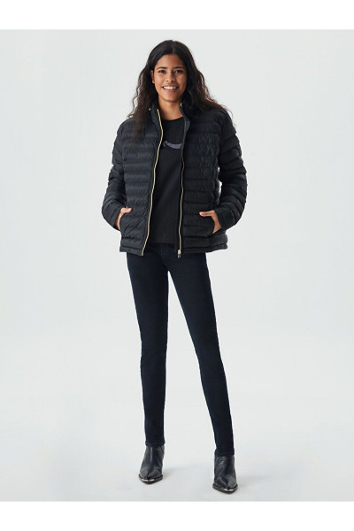 Şişme Dik Yaka Siyah Mont Şişme Dik Yaka Siyah Mont