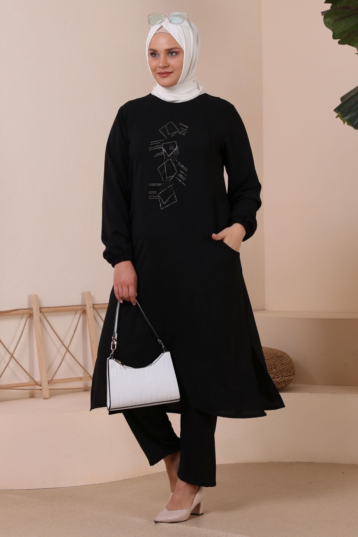 Tesettur Ayrobin Ikili Takim Buyuk Beden Tunik Pantolon Kadin Siyah Tesettur Ayrobin Ikili Takim Buyuk Beden Tunik Pantolon Kadin Siyah