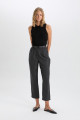 Wide Leg Yüksek Bel Düz Paça Pantolon D6877AX24AU Wide Leg Yüksek Bel Düz Paça Pantolon D6877AX24AU