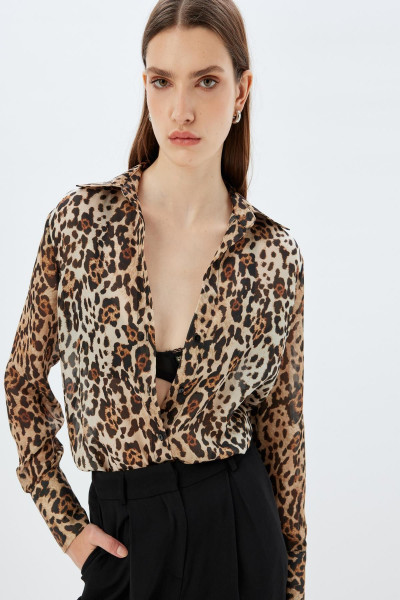 Siyah Desenli Kadın Gömlek 5WAK60104PW Siyah Desenli Kadın Gömlek 5WAK60104PW