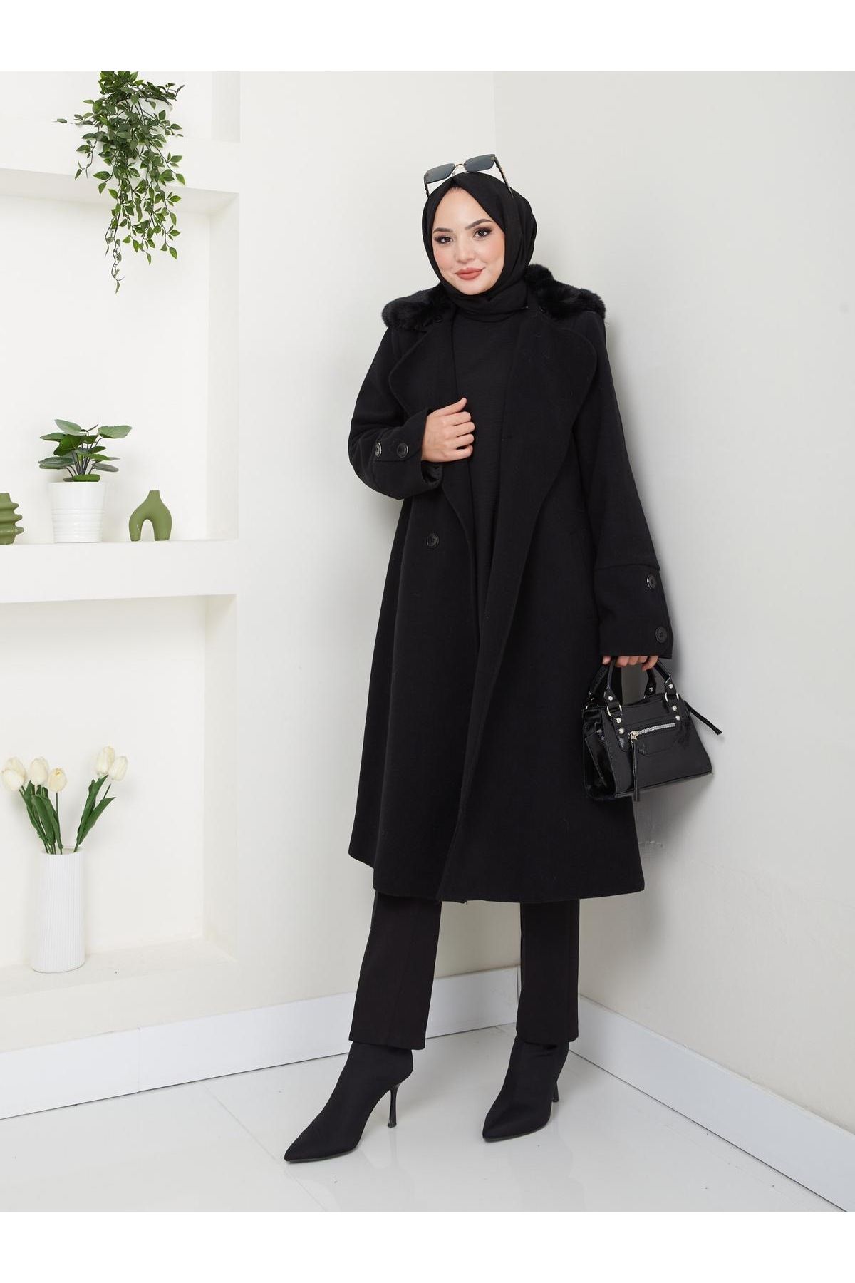 Yakası Kürklü Kaşe Kaban CK-1007 Yakası Kürklü Kaşe Kaban CK-1007