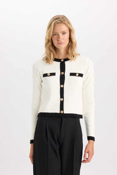 Regular Fit Bisiklet Yaka Düğmeli Basic Düz Triko Hırka C1482ax24wn Regular Fit Bisiklet Yaka Düğmeli Basic Düz Triko Hırka C1482ax24wn