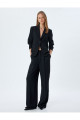 Klasik Blazer Ceket 3/4 Kol Kruvaze Cepli Regular Fit Klasik Blazer Ceket 3/4 Kol Kruvaze Cepli Regular Fit