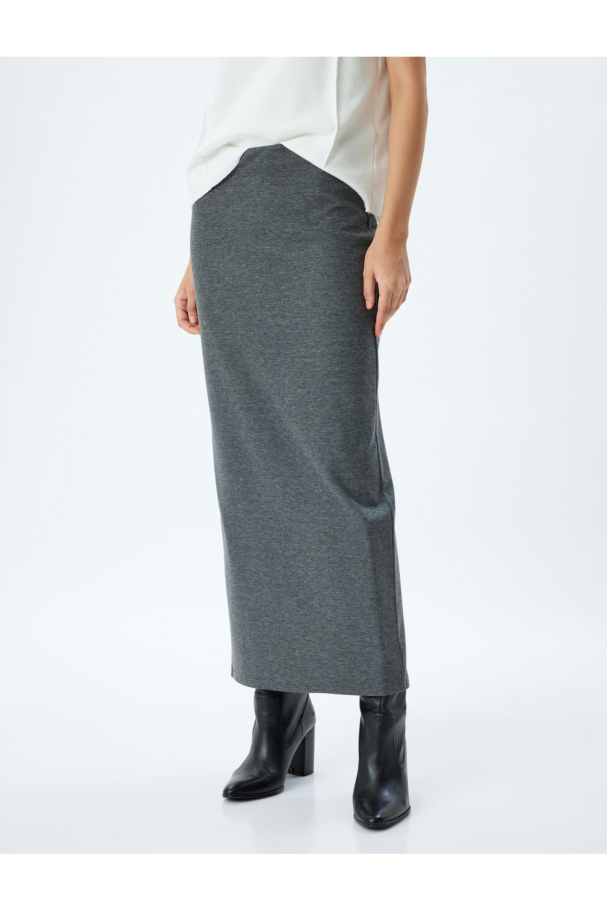 Yırtmaçlı Standart Bel Slim Fit Uzun Kalem Etek Yırtmaçlı Standart Bel Slim Fit Uzun Kalem Etek