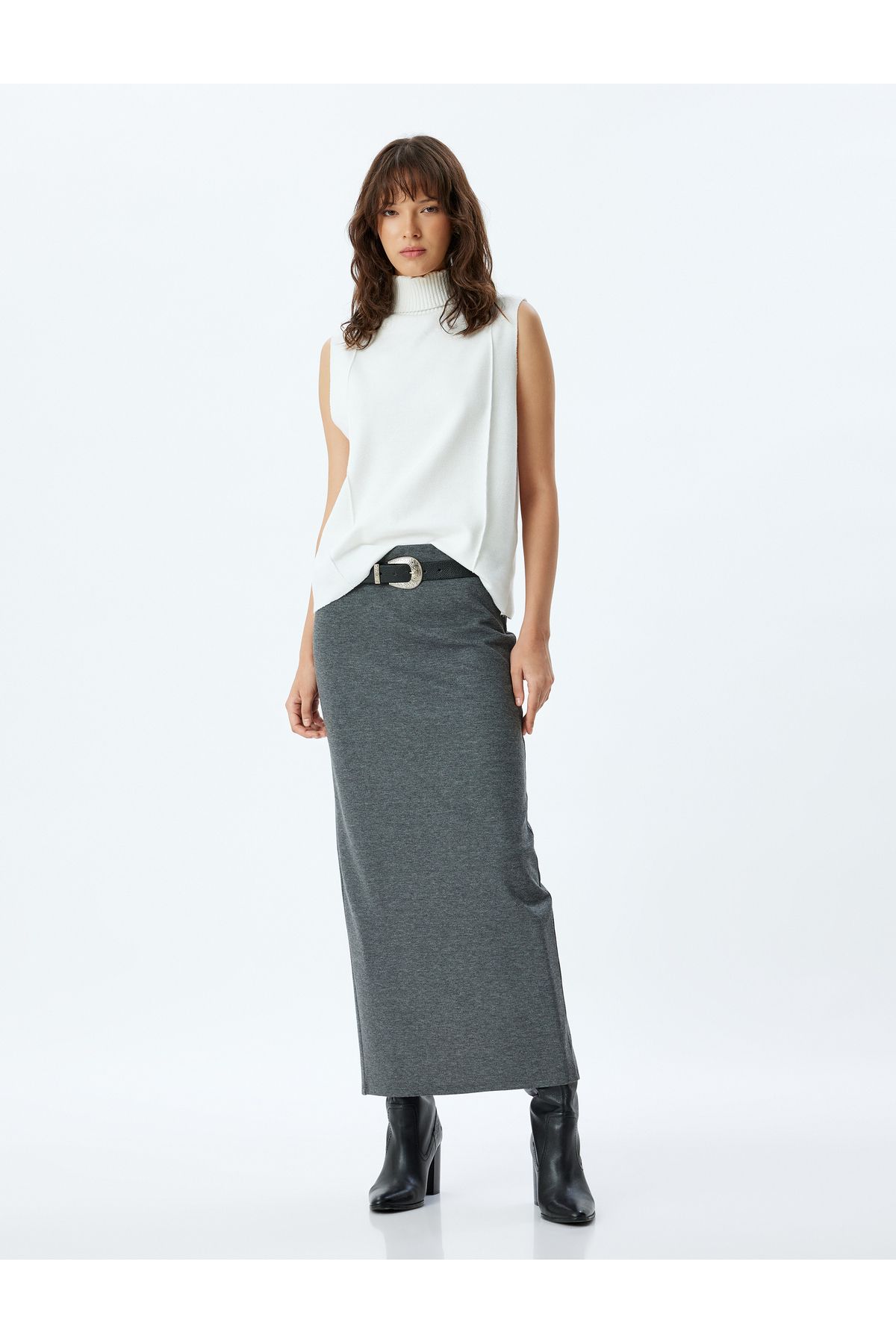 Yırtmaçlı Standart Bel Slim Fit Uzun Kalem Etek Yırtmaçlı Standart Bel Slim Fit Uzun Kalem Etek