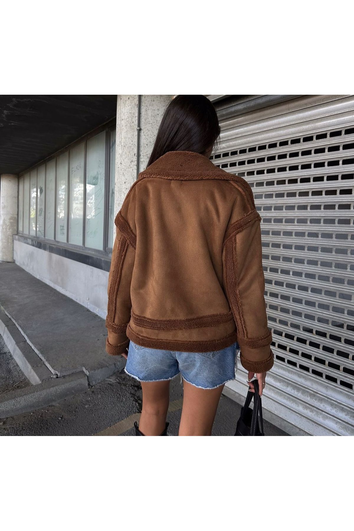 Taba Kontrast Kemerli Crop Süet Mont Taba Kontrast Kemerli Crop Süet Mont