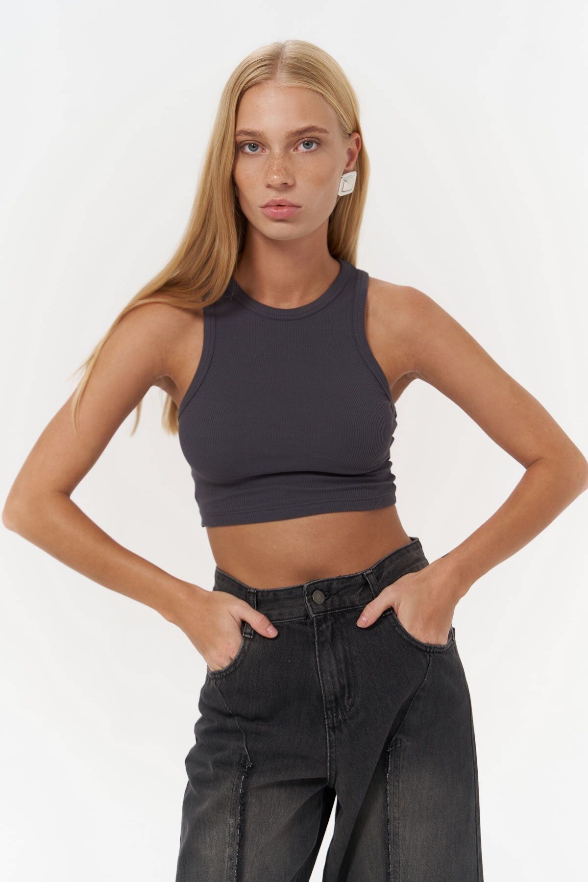 Mai Collection Fleur Fitilli Halter Yaka Antrasit Crop